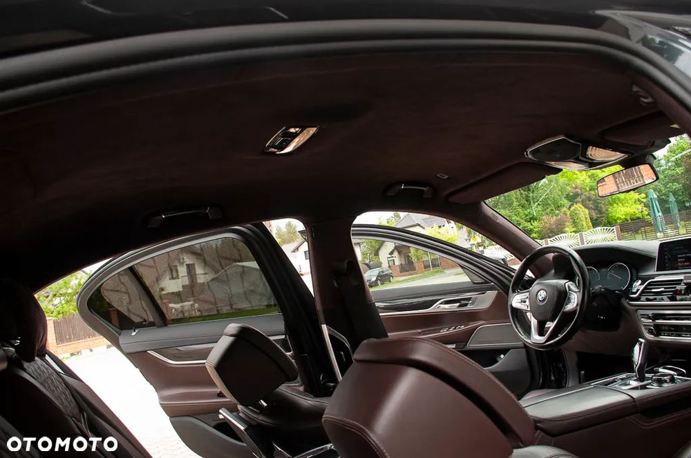 BMW Seria 7 730d xDrive - 29