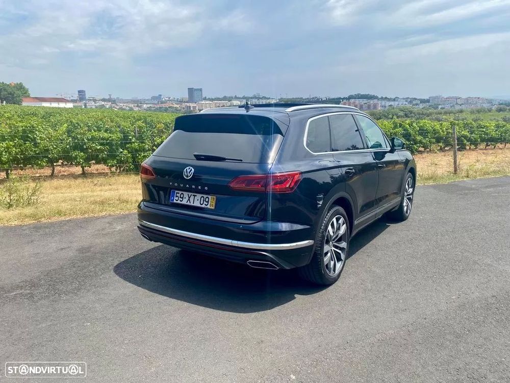 VW Touareg 3.0 TDI V6 Elegance Plus - 4