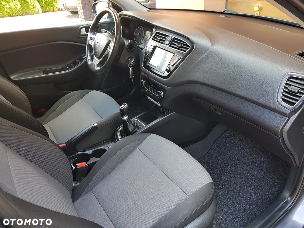 Hyundai i20 1.2 YES Plus - 23