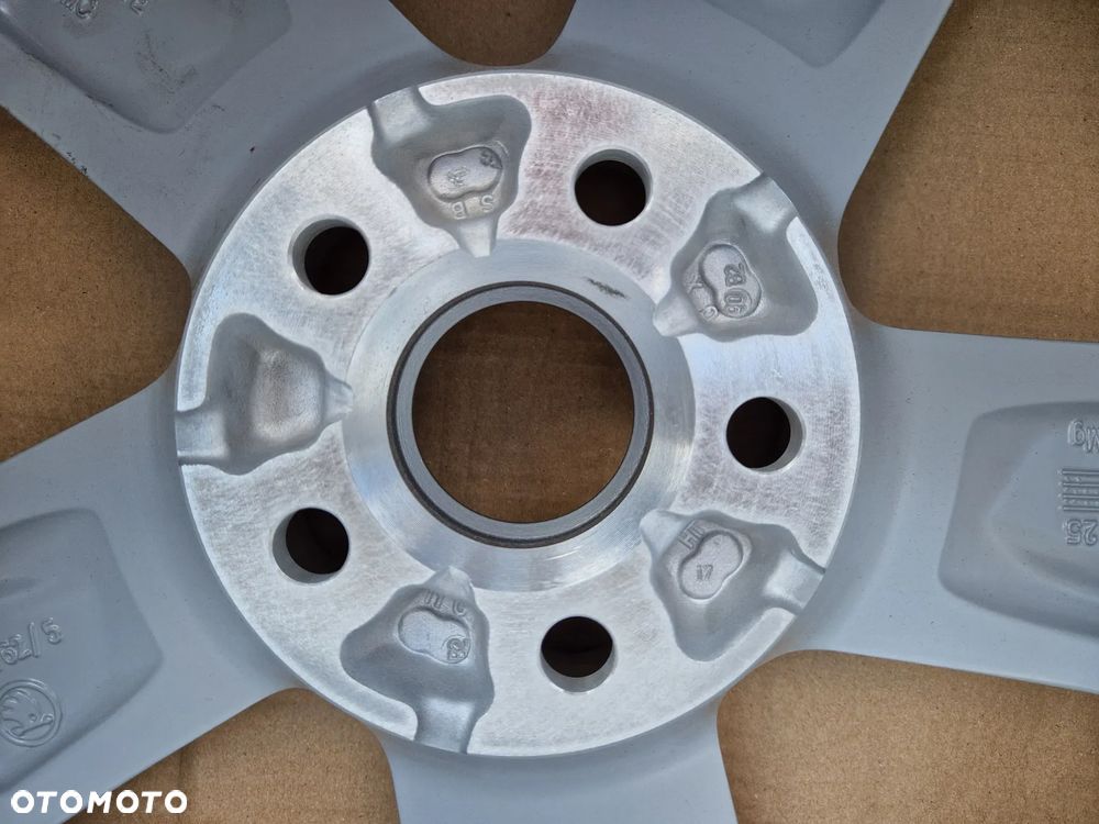 FELGA SKODA FABIA III 7Jx16H2, ET46, 5x100 NOWA ORYGINALNA - 3