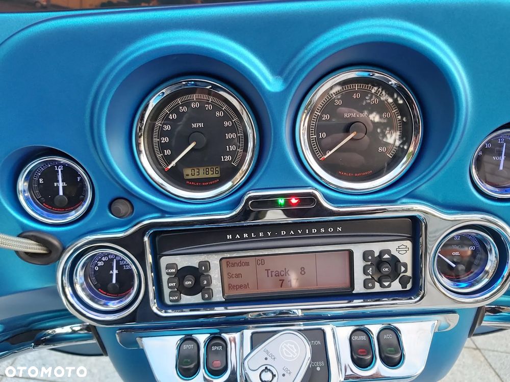 Harley-Davidson Touring Street Glide - 8