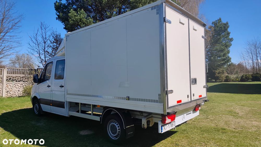 Mercedes-Benz Sprinter - 4