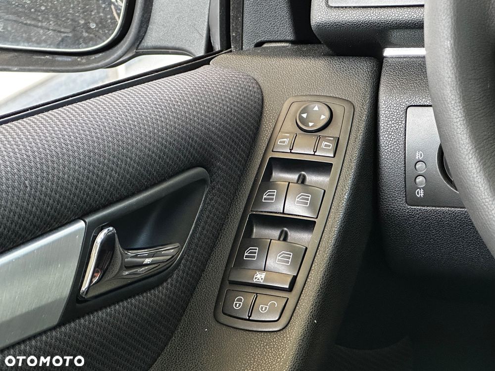 Mercedes-Benz Klasa B 160 BlueEFFICIENCY SPORT EDITION - 24