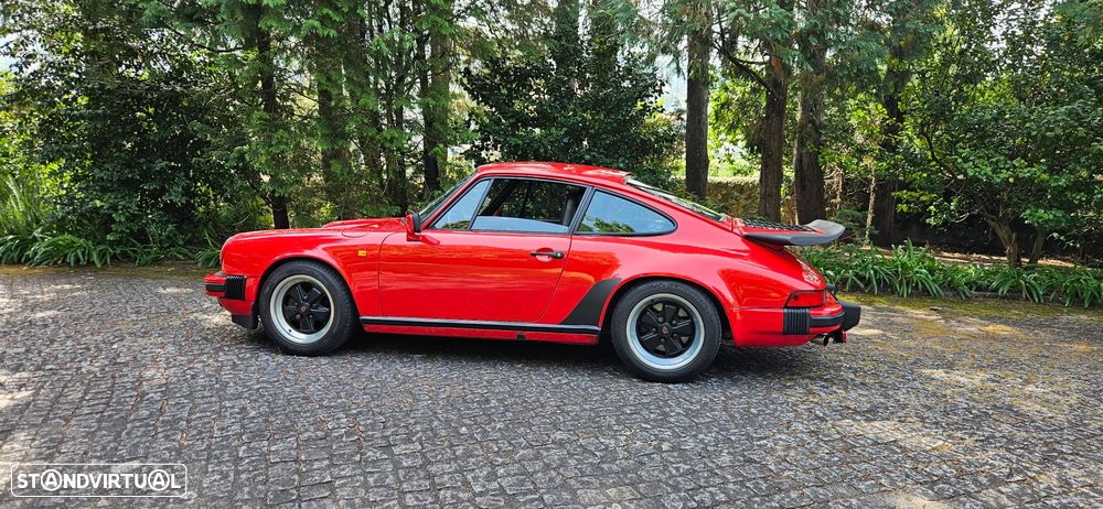 Porsche 911 Série G - 21