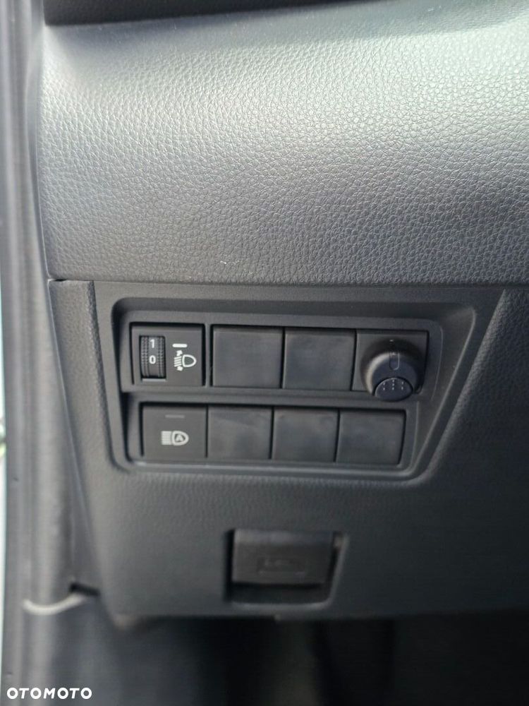 Toyota Yaris Cross Hybrid 1.5 Comfort 4x4 - 16