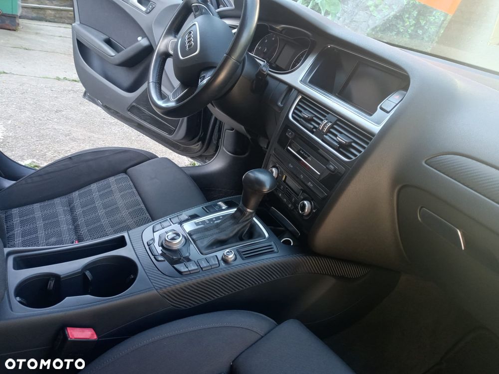 Audi A4 Avant - 13