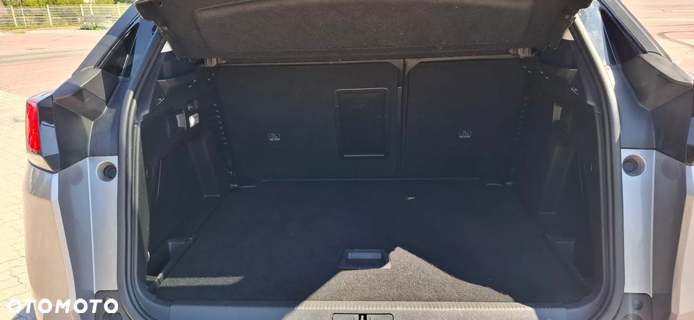 Peugeot 3008 1.6 BlueHDi Allure S&S EAT6 - 23