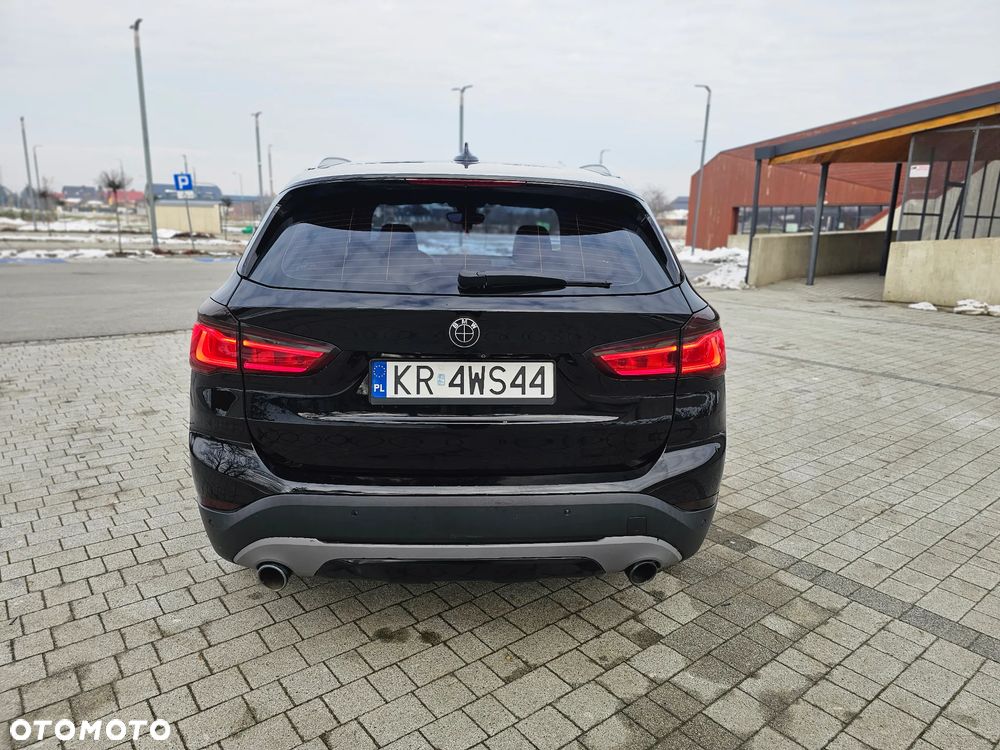 BMW X1 sDrive16d xLine - 7