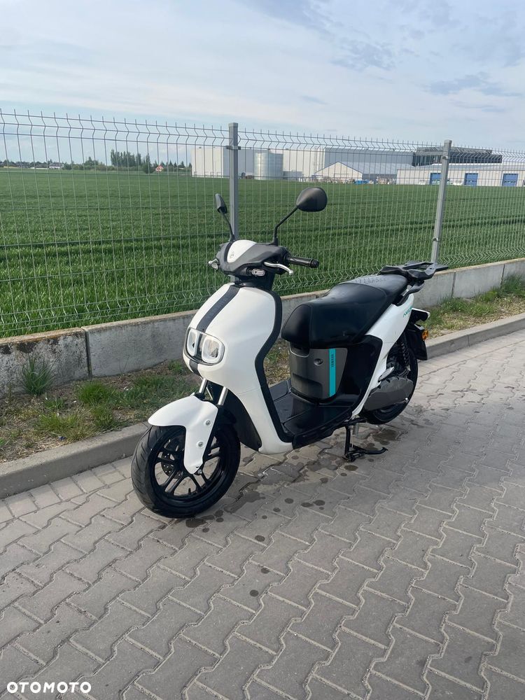 Yamaha Neos - 1