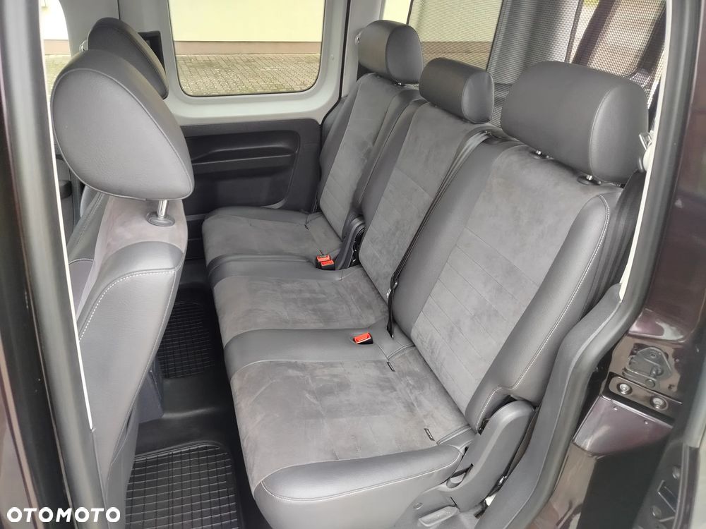 Volkswagen Caddy Highline - 25