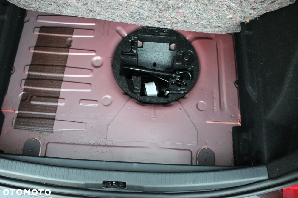 Renault Clio 0.9 TCe Limited - 28