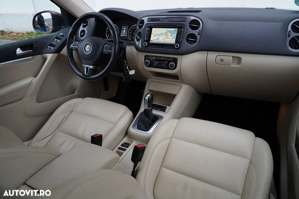 Volkswagen Tiguan 2.0 TDI 4Motion DSG Sport & Style - 12