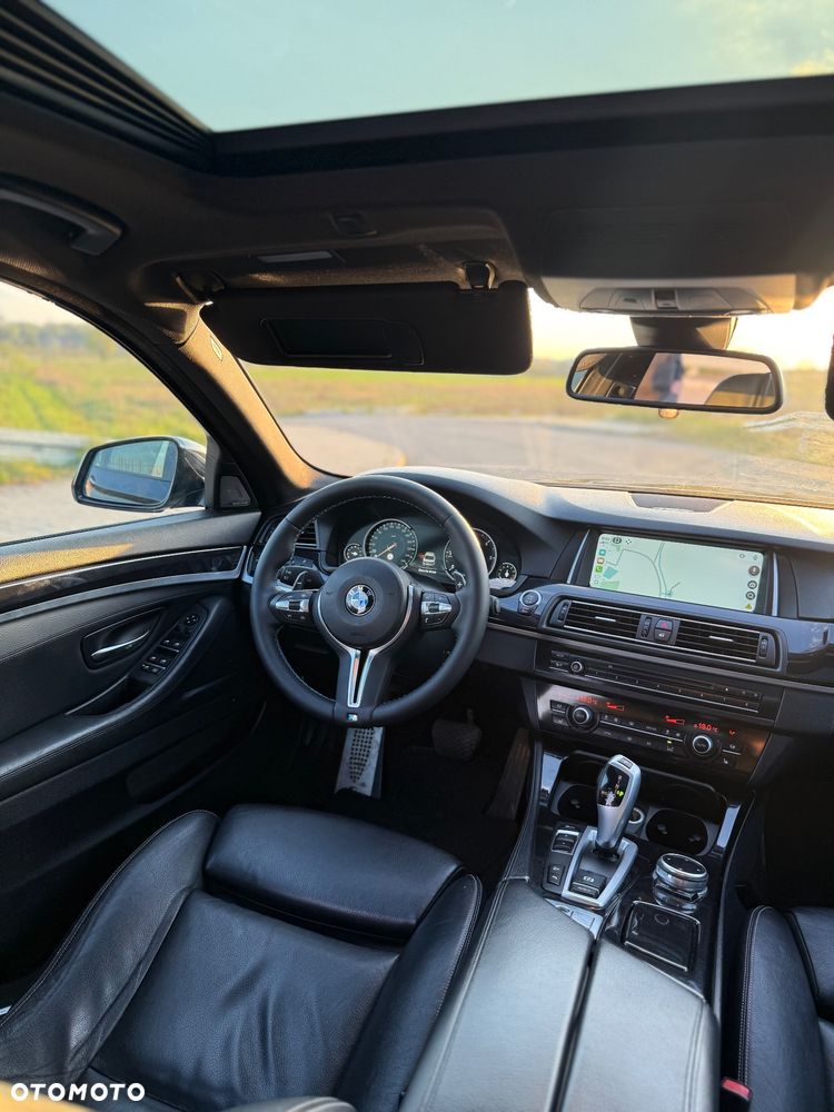 BMW Seria 5 525d xDrive - 25