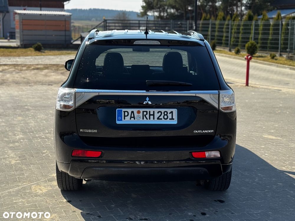 Mitsubishi Outlander 2.0 4WD Top - 7