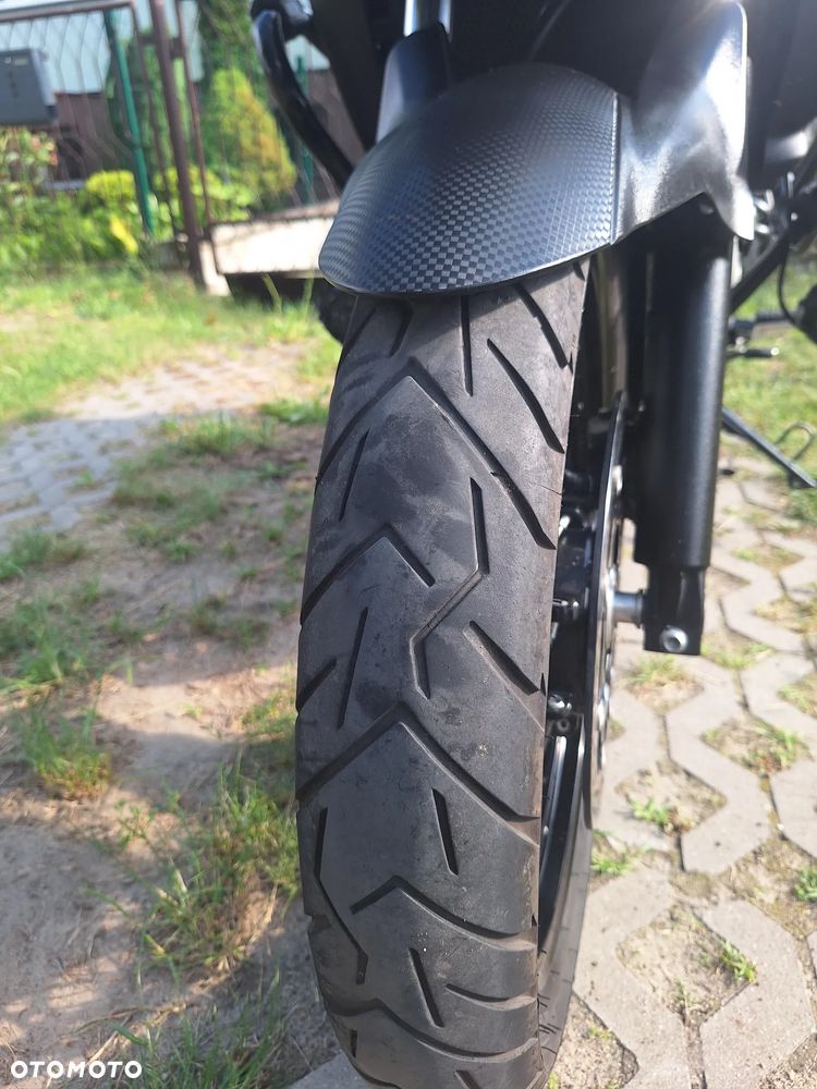 Suzuki V-STROM - 16