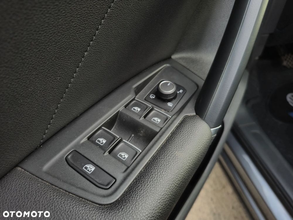 Volkswagen Tiguan - 19