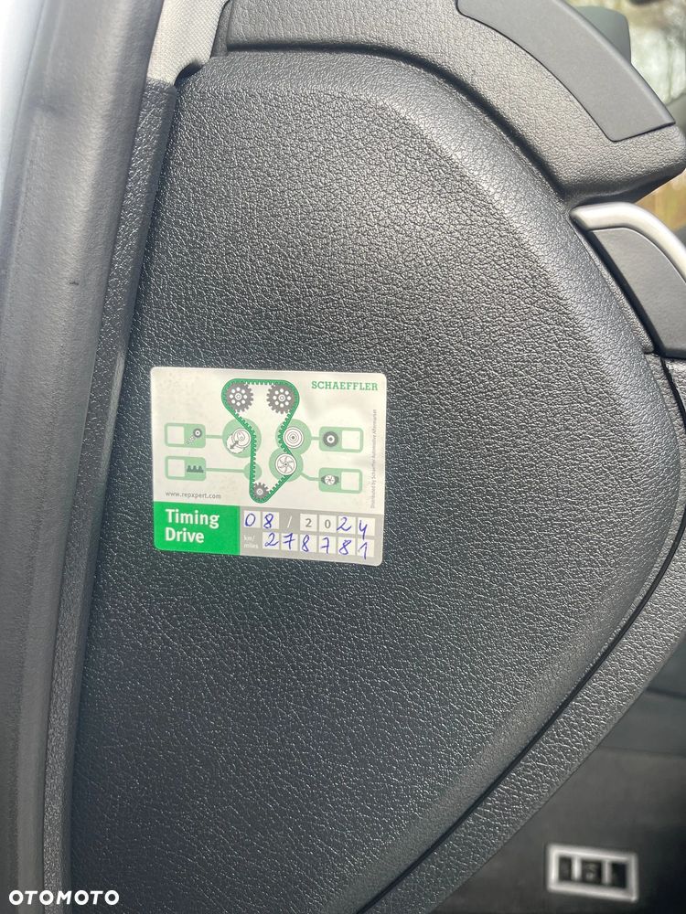 Audi A4 Avant 2.0 TDI DPF multitronic - 11