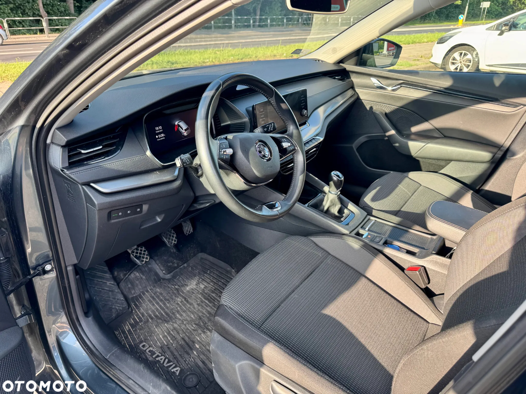 Skoda Octavia 2.0 TDI Ambition - 10