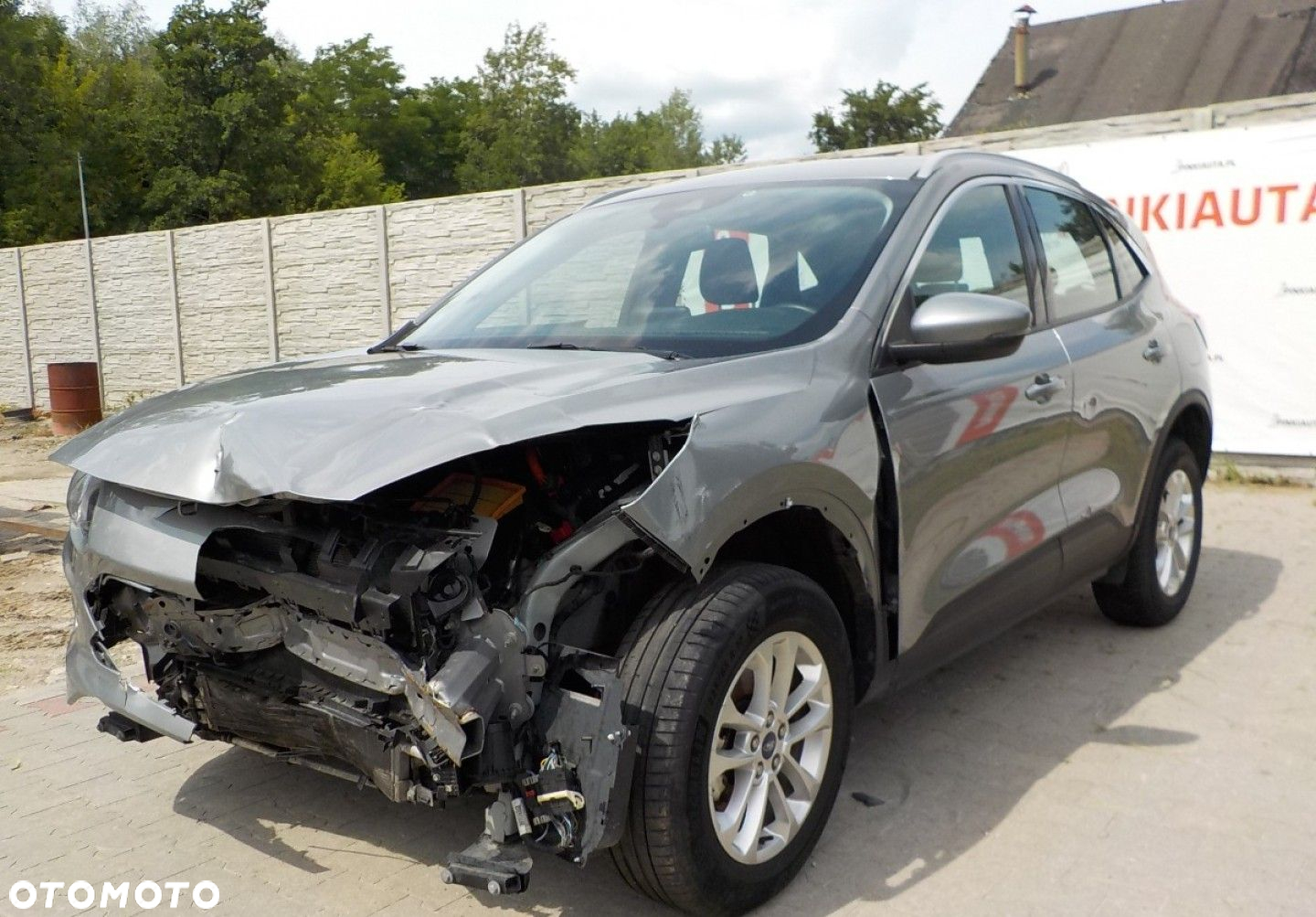 Ford Kuga - 11