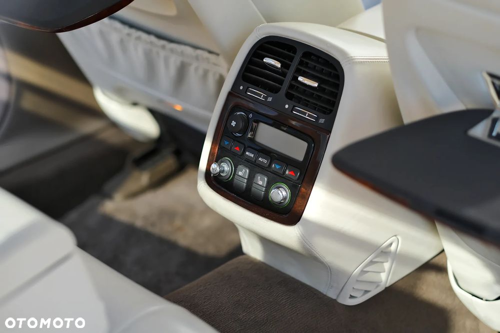 Jaguar XJ XJ8 4.2 LWB High - 20