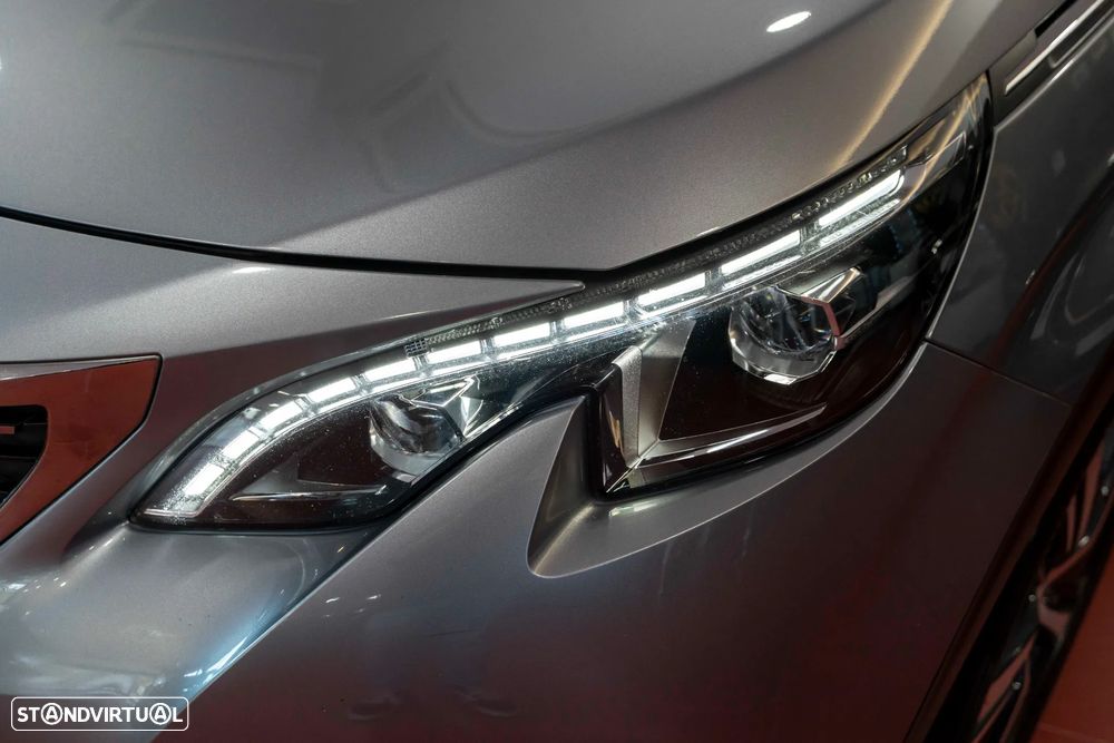 Peugeot 5008 1.5 BlueHDi Allure Pack EAT8 - 43
