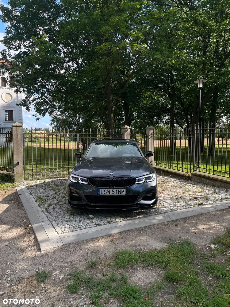 BMW Seria 3 330i M Sport - 5