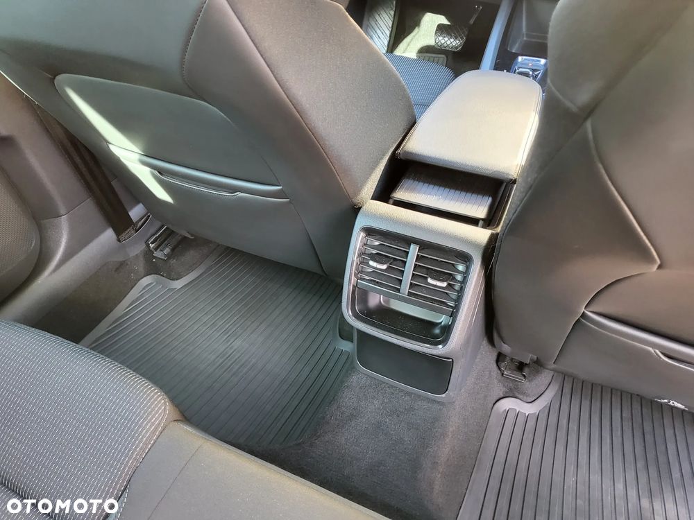 Skoda Octavia 2.0 TDI Ambition DSG - 18