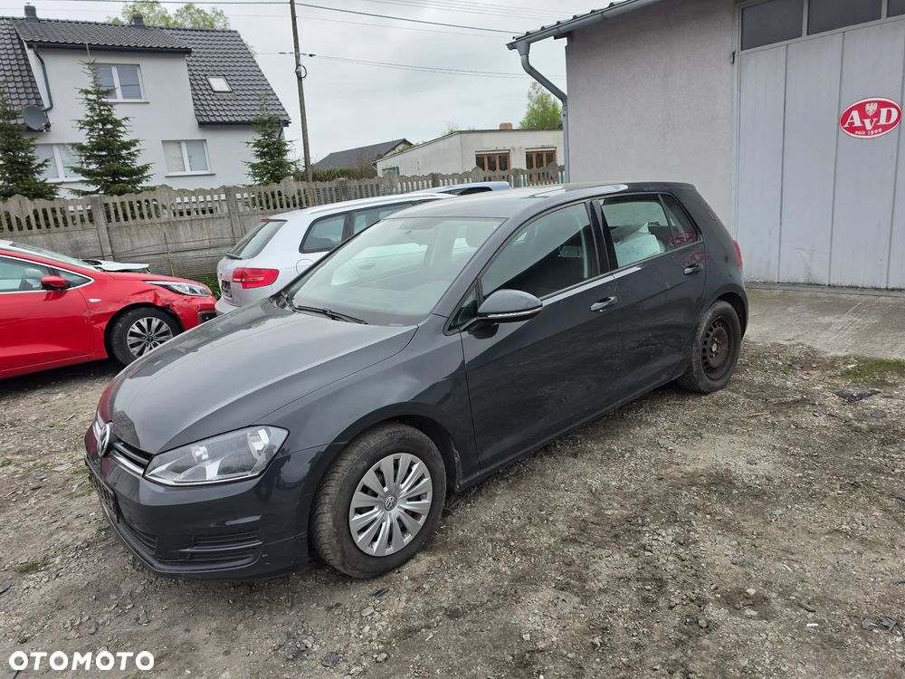 Volkswagen Golf 1.2 TSI BMT Trendline Perfectline - 36