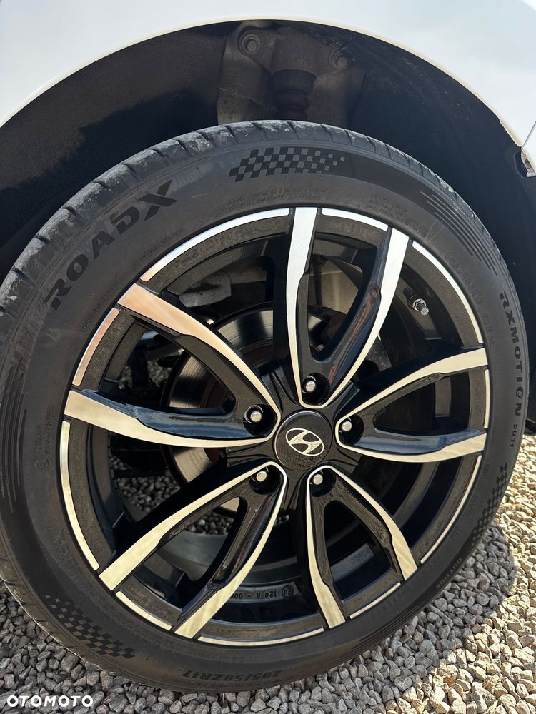 Hyundai Elantra 1.6 Comfort Premiere - 5