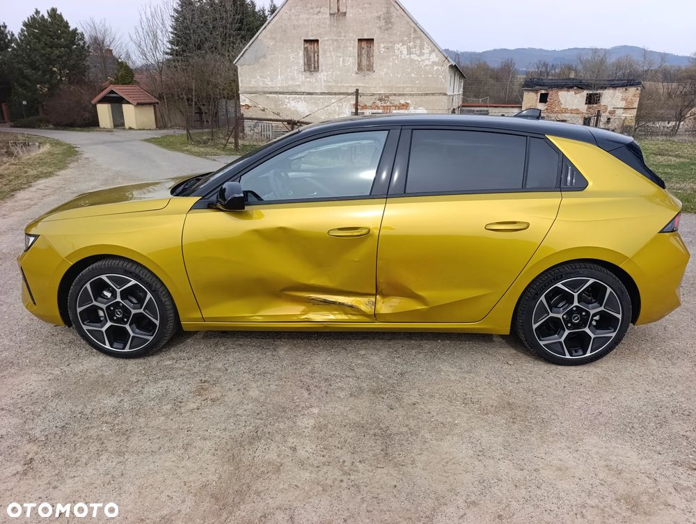 Opel Astra 1.2 Turbo Business Elegance - 6