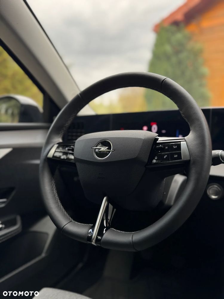 Opel Astra 1.2 T Elegance S&S - 19