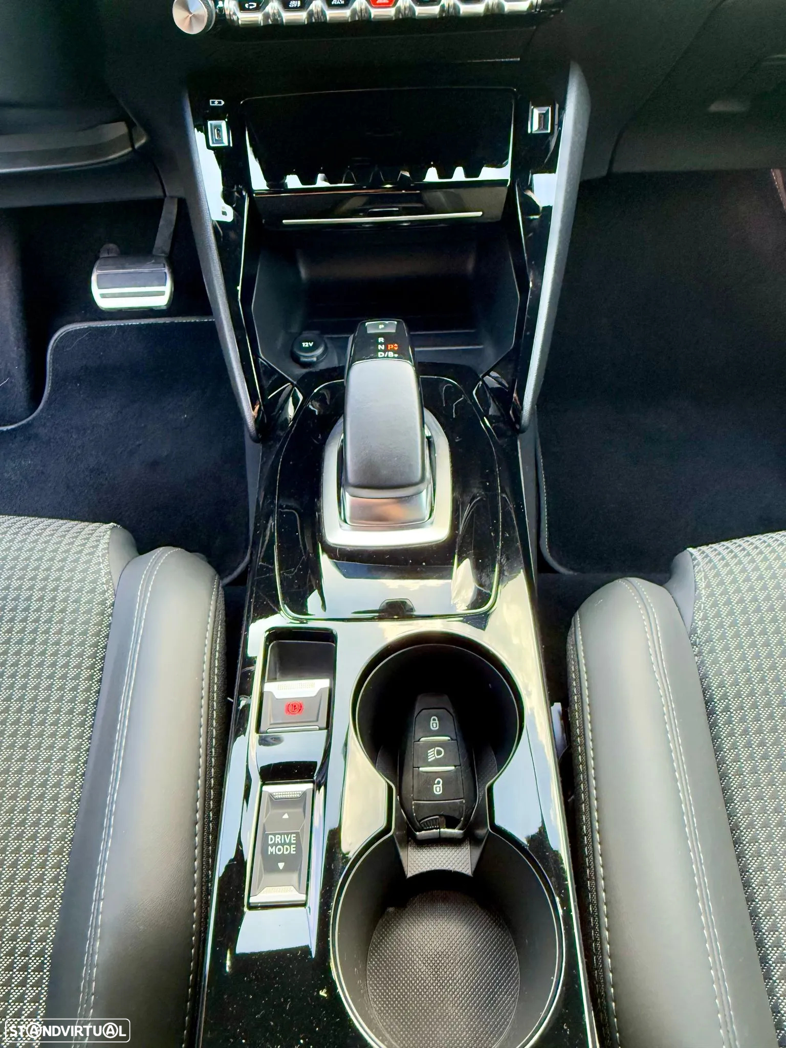 Peugeot e-208 50 kWh GT Line - 19