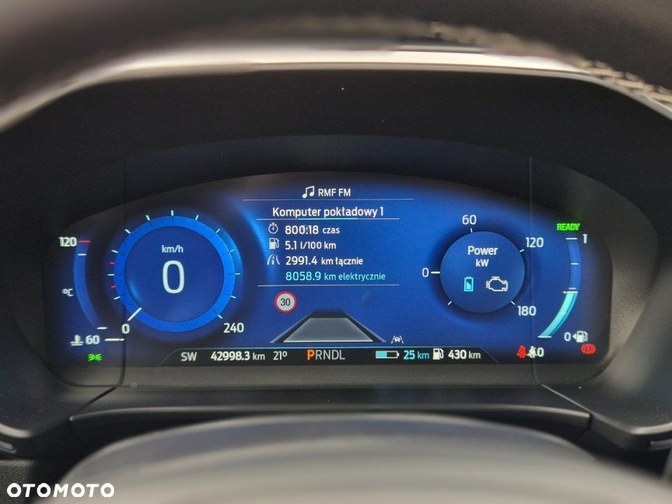 Ford Kuga - 25