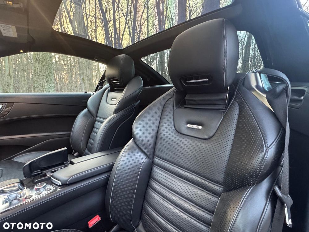 Mercedes-Benz SL 63 AMG AMG Speedshift MCT 7-Gang Sportgetriebe AMG Performance Package - 16