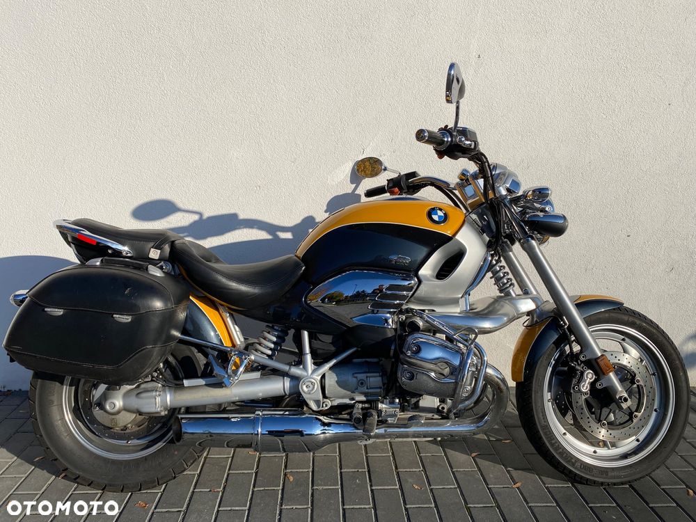 BMW R - 1