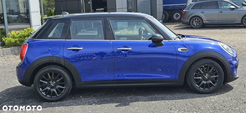 MINI Cooper Standard - 5