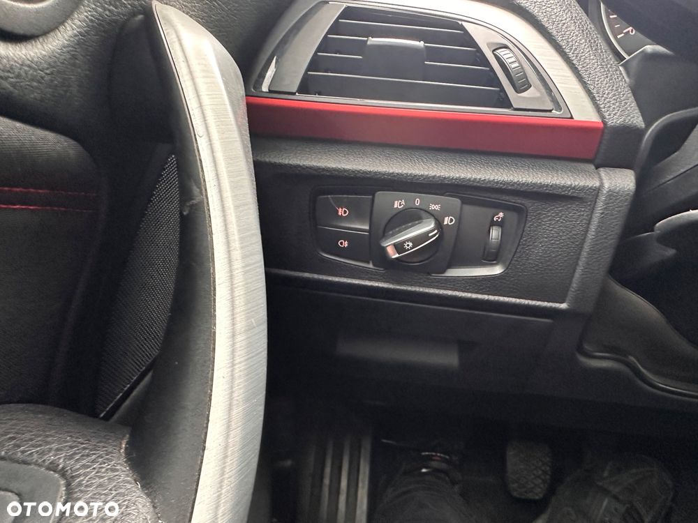 BMW Seria 1 - 19