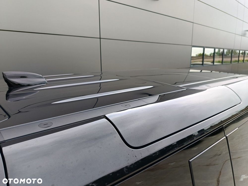 Land Rover Defender - 15