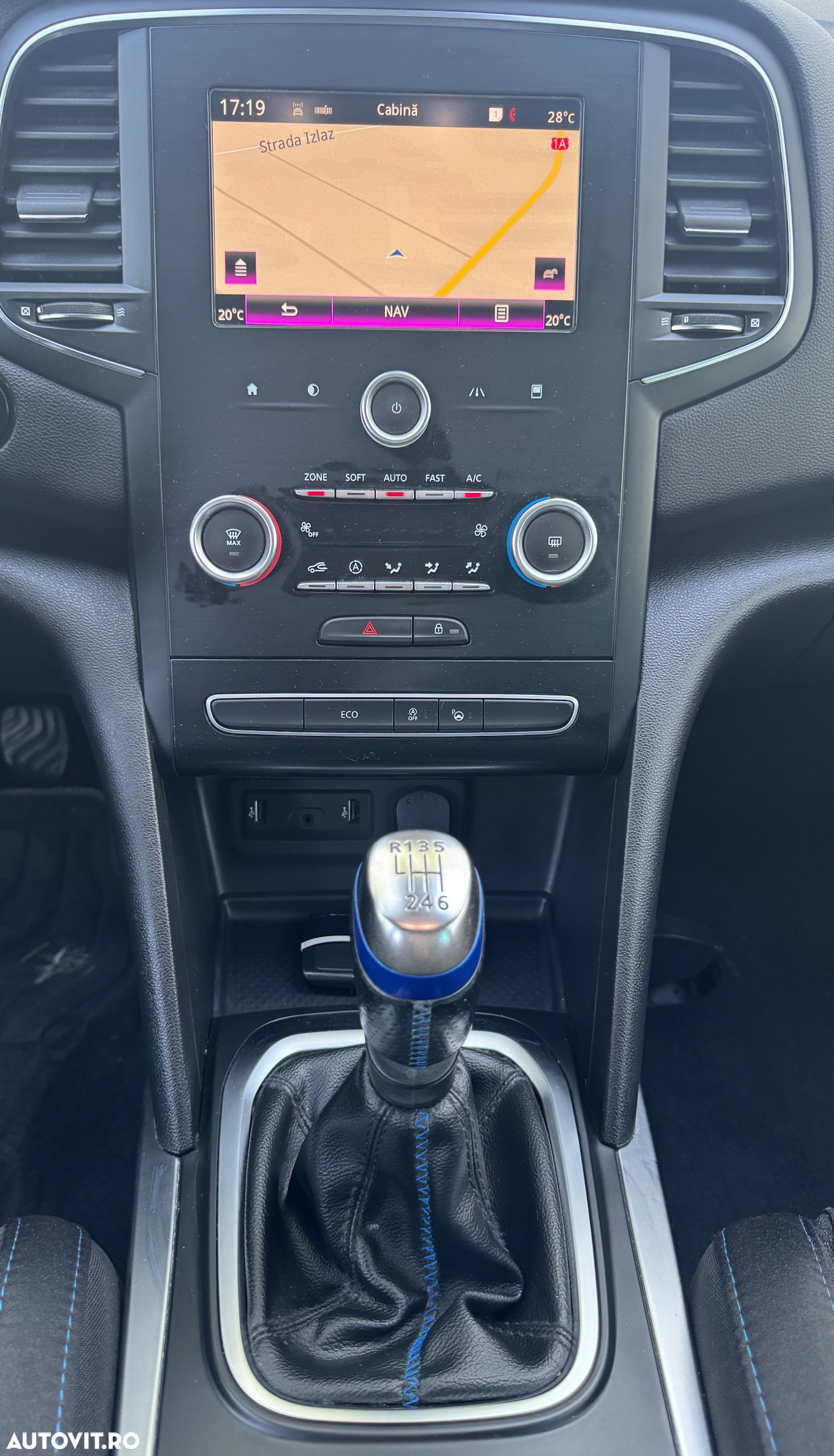 Renault Megane ENERGY dCi 130 GT LINE - 28