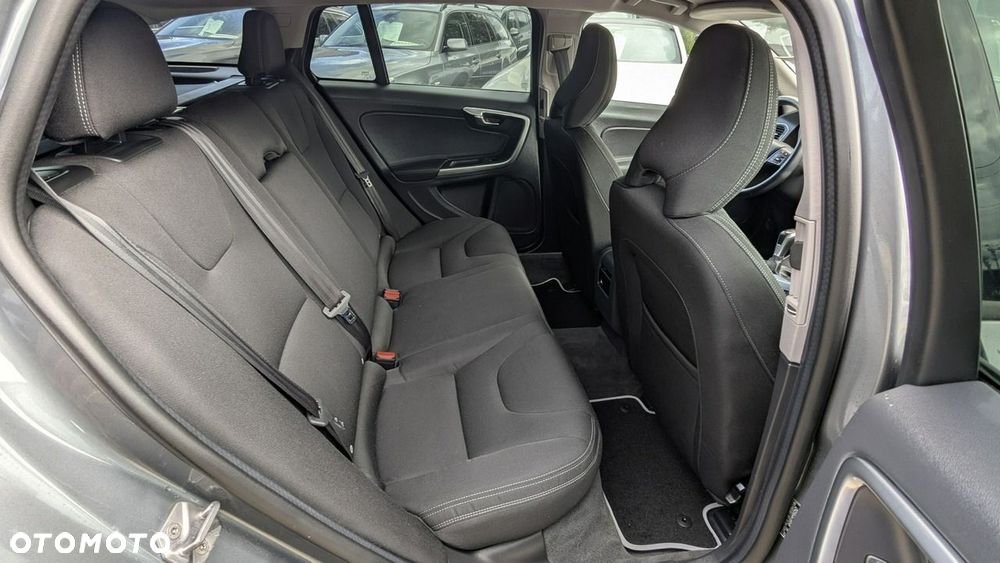 Volvo V60 D2 Kinetic - 17