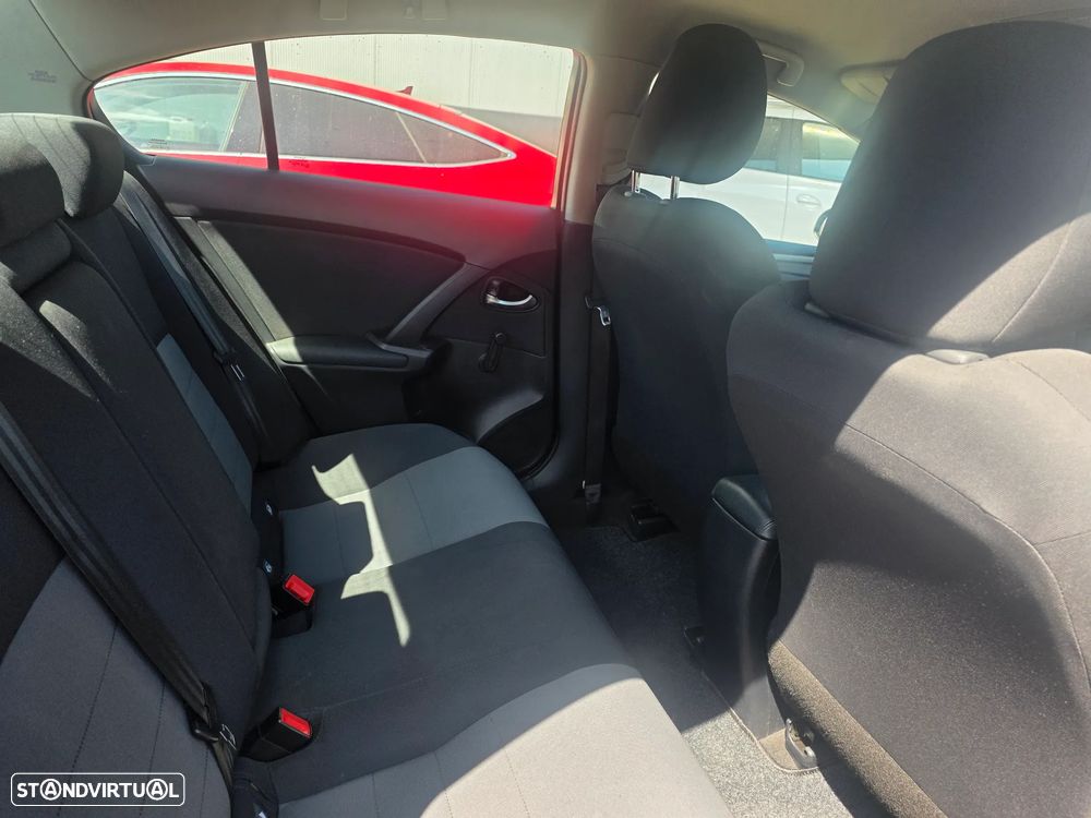 Toyota Avensis 1.6 D-4D Edition-S - 14