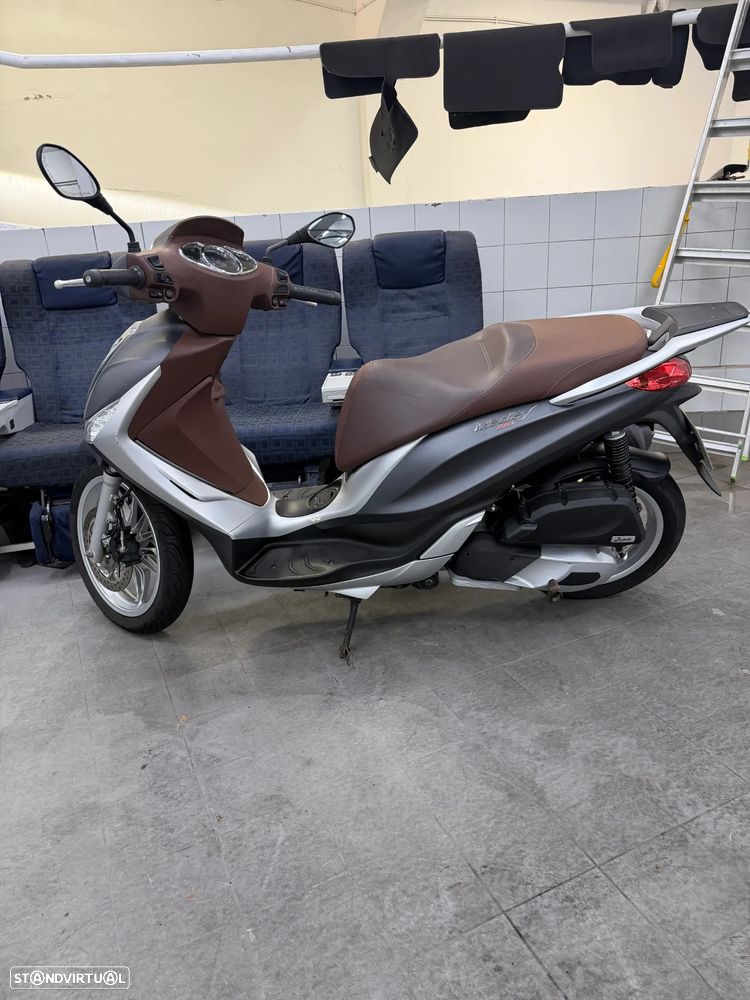 Piaggio Medley - 8