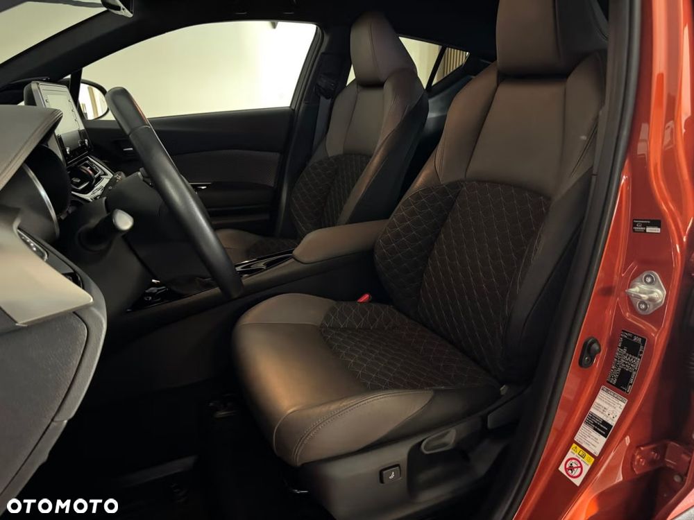 Toyota C-HR 2.0 Lounge - 17