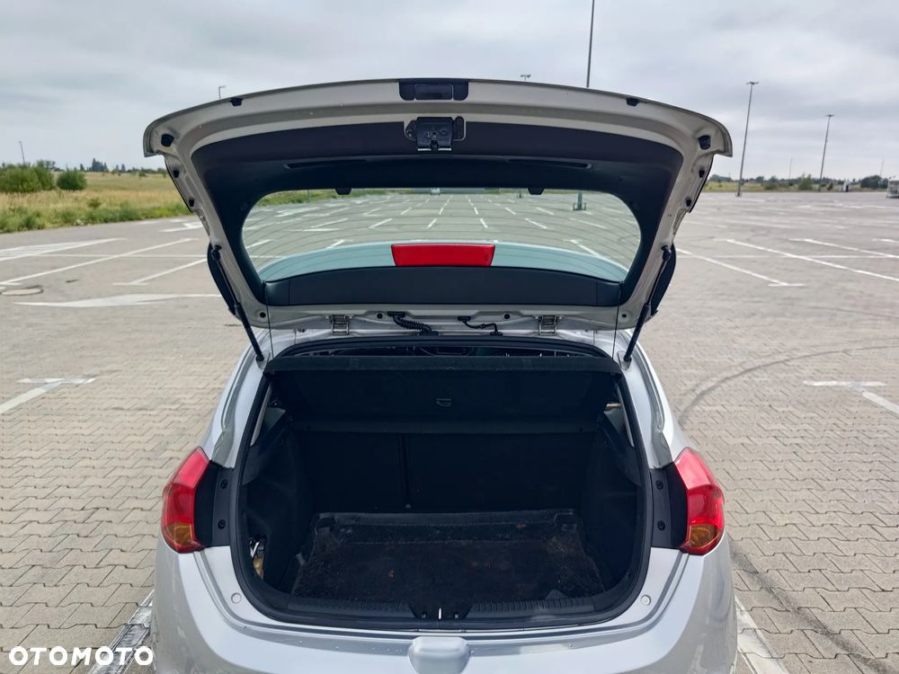 Kia Ceed 1.6 CRDi M - 17