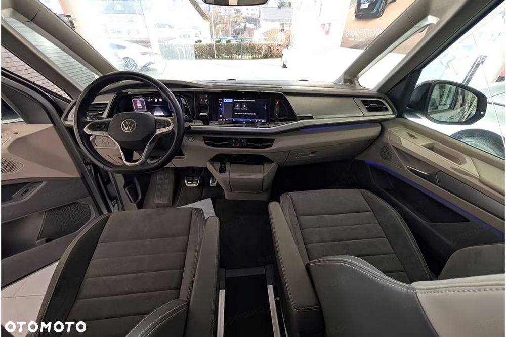 Volkswagen Multivan - 15