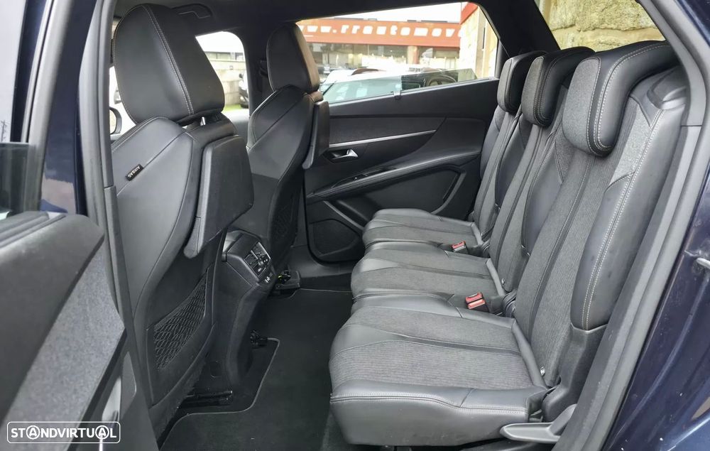 Peugeot 5008 1.2 PureTech Allure EAT8 - 11