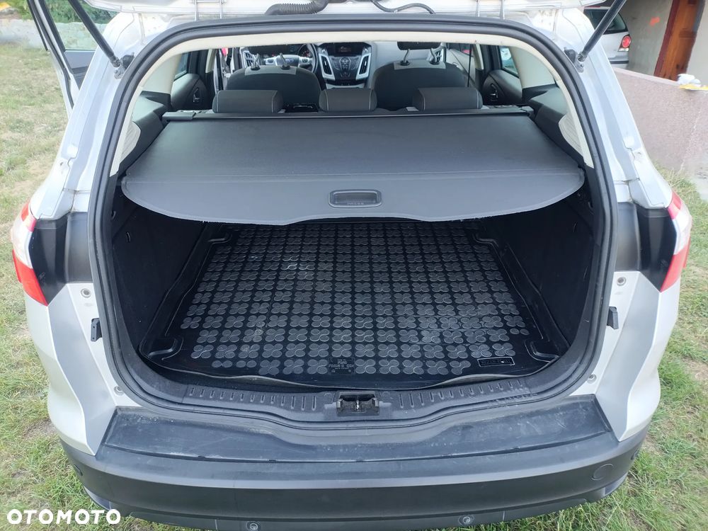 Ford Focus 1.6 TDCi Edition - 11