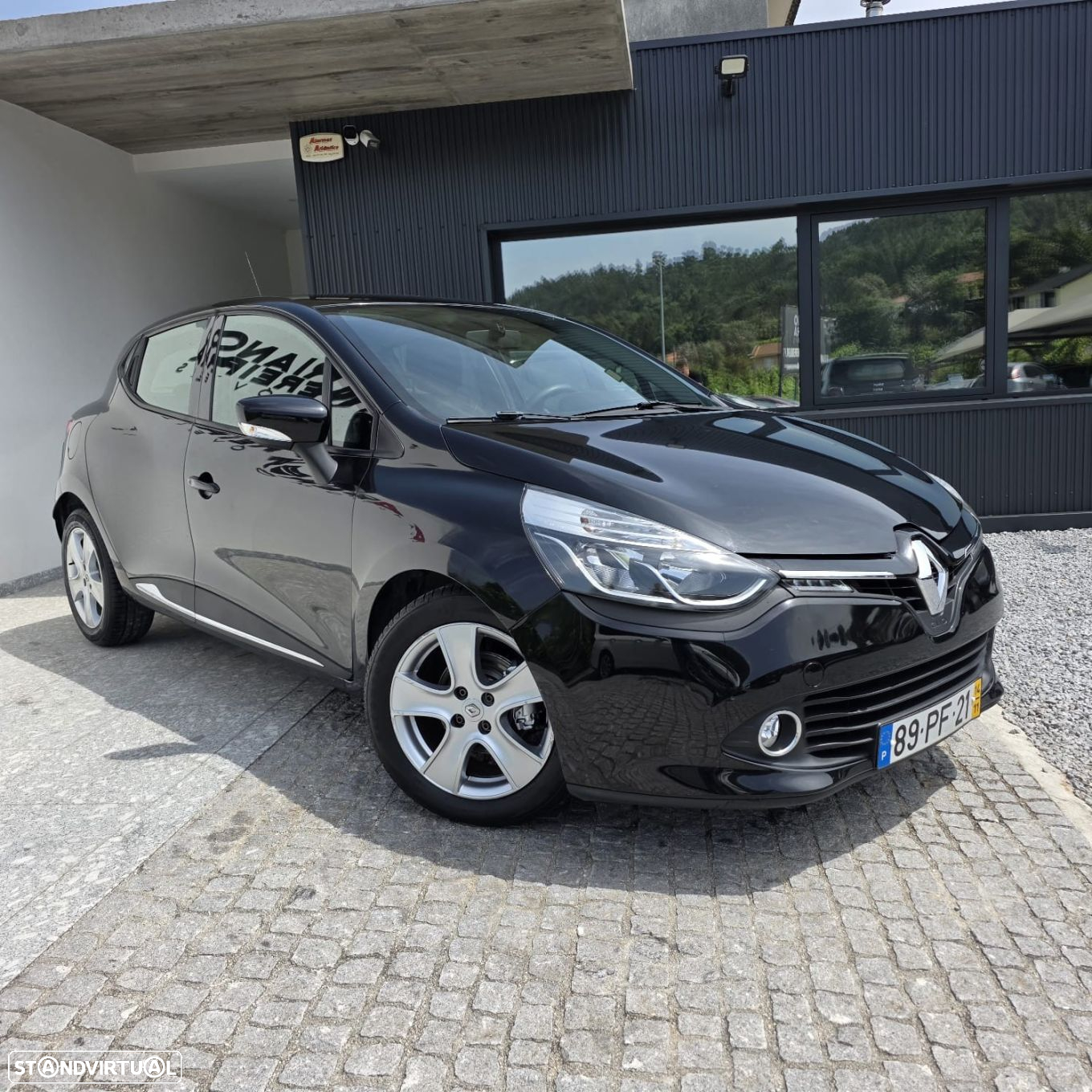 Renault Clio 0.9 TCE Dynamique S - 4