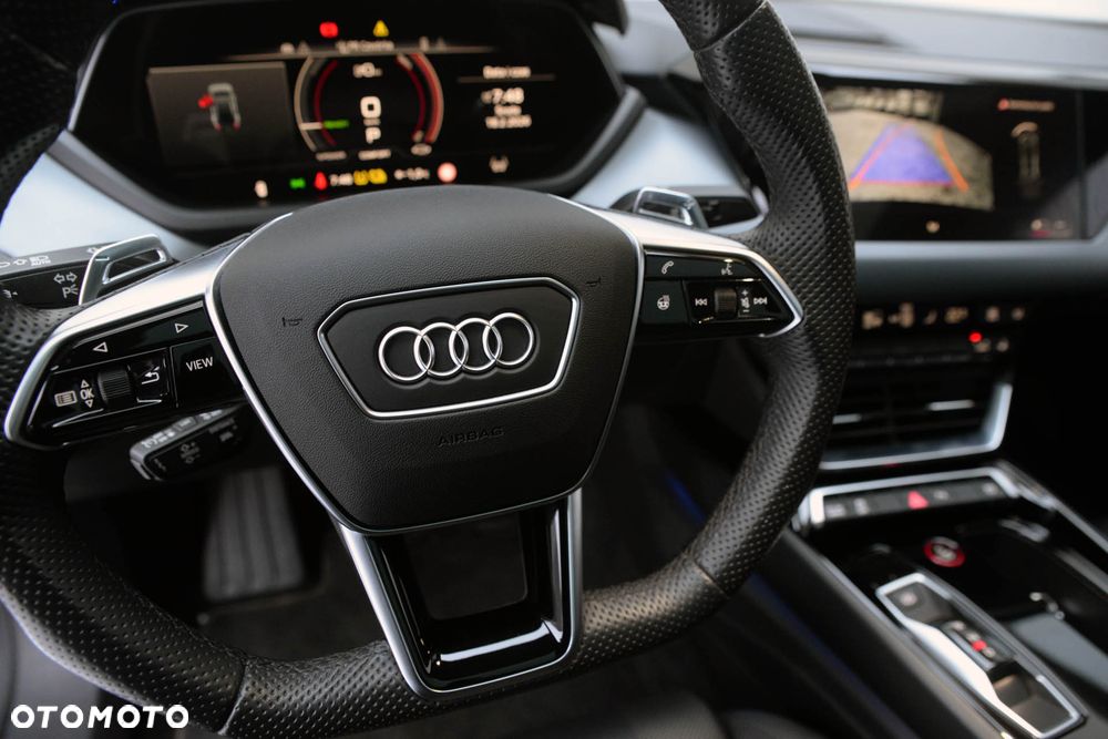 Audi e-tron GT - 32