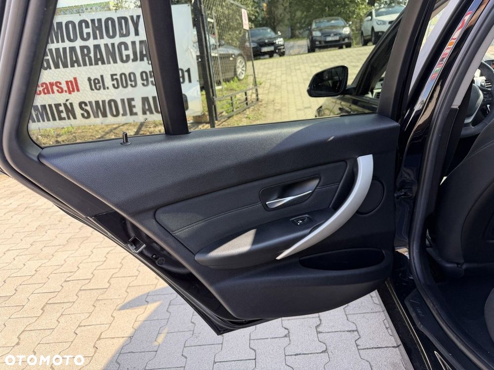 BMW Seria 3 318d - 21